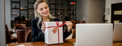 Fun it Up with Office Christmas Party Favor Ideas for Employees