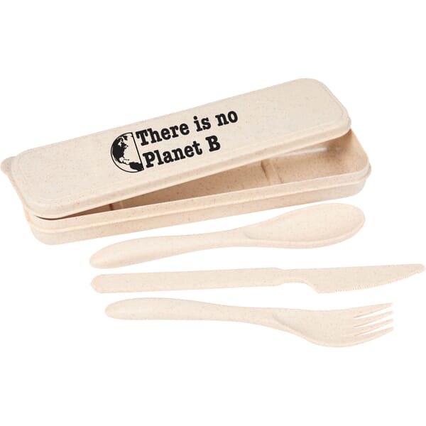 travel utensil set made of bamboo