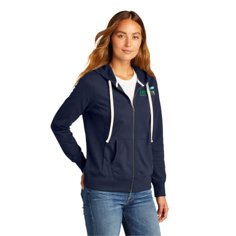 full zip hooded sweatshirt