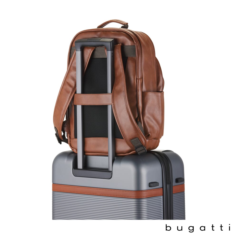 bugatti valentino laptop backpack Lateral mesh pockets on the side are perfect for your water bottles Bugatti Valentino Backpack - Speedway